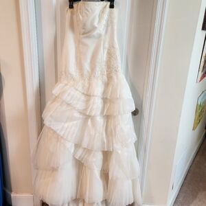 White by Vera Wang cream wedding dress size 10 worn for my vow renwal.